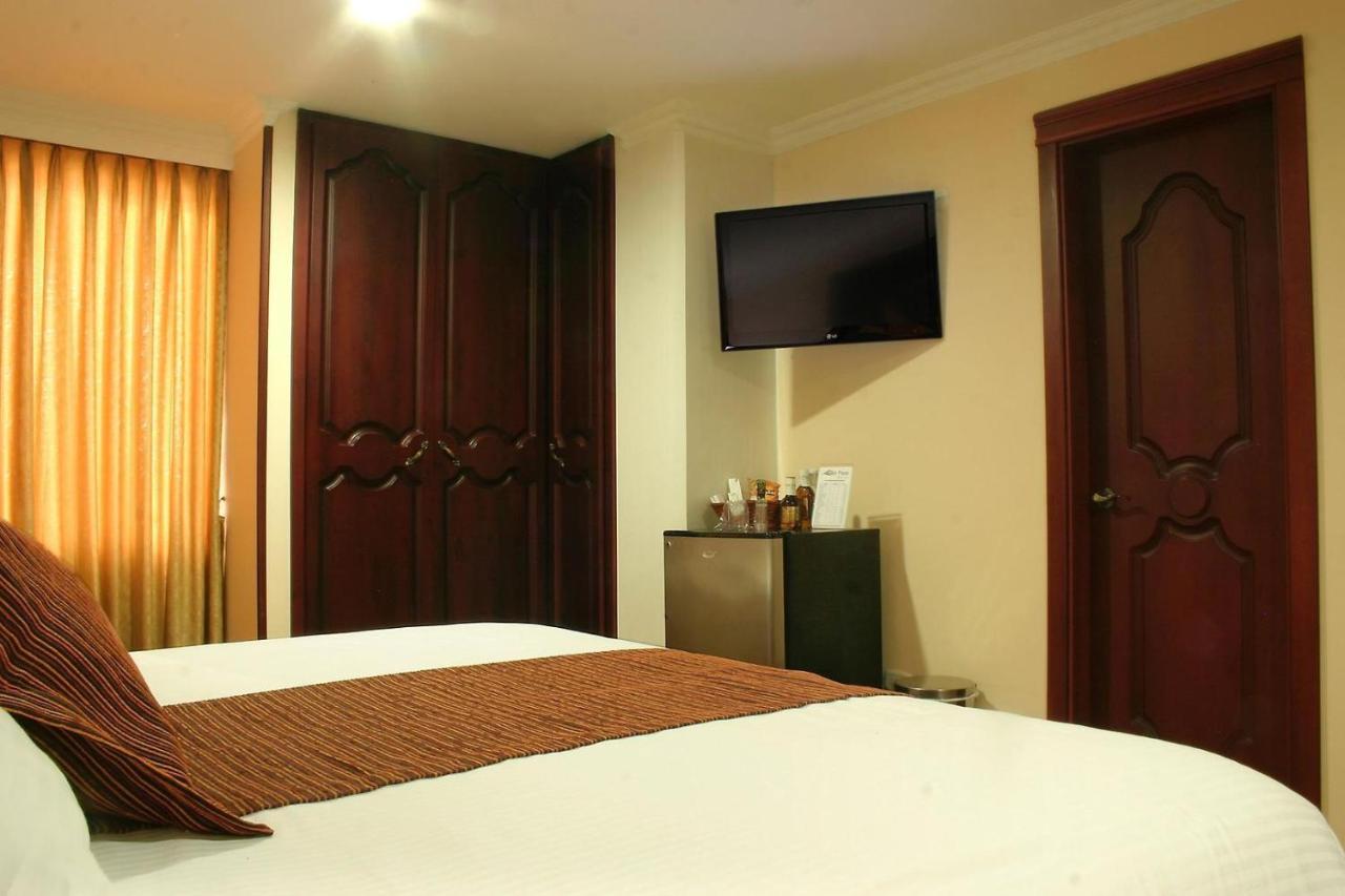Hotel Luxor 佩雷拉 外观 照片