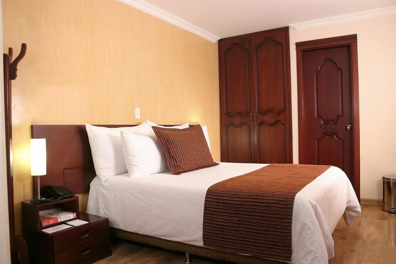 Hotel Luxor 佩雷拉 外观 照片
