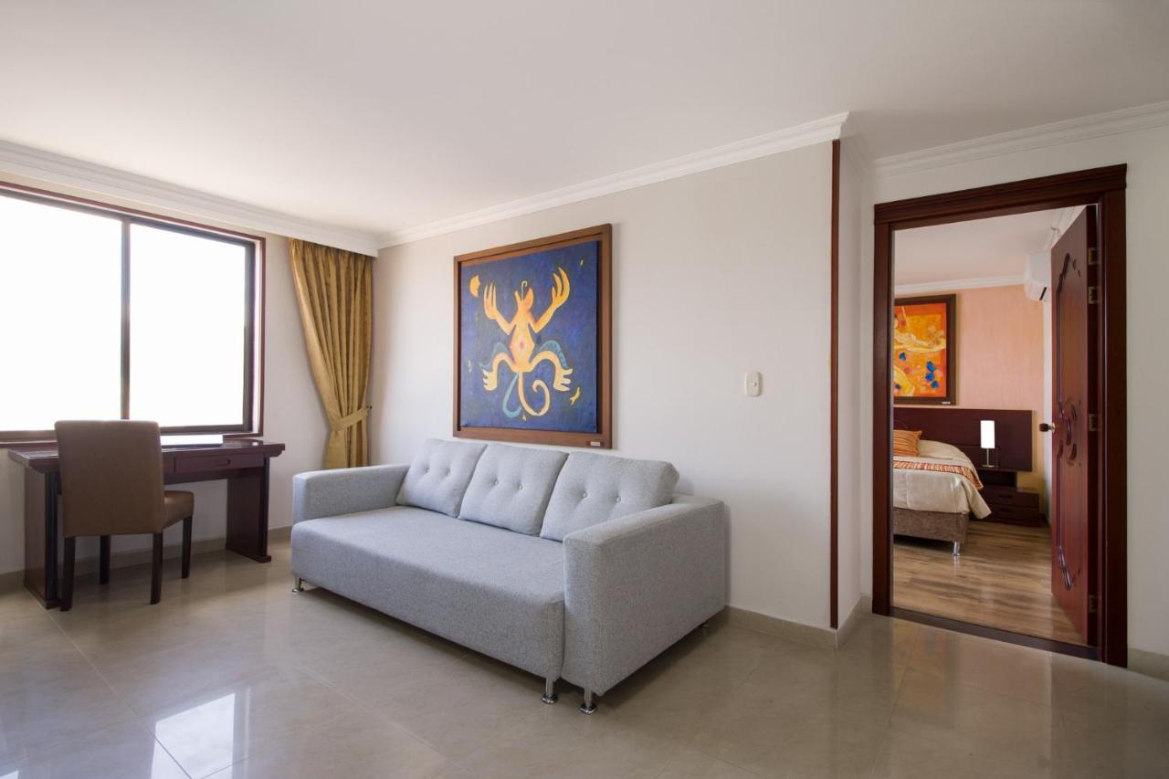 Hotel Luxor 佩雷拉 外观 照片